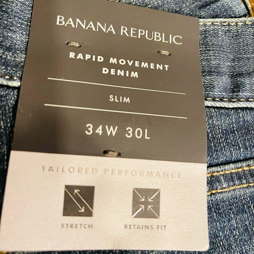 Brand new Banana Republic Rapid Movement Mens Jeans 34x30